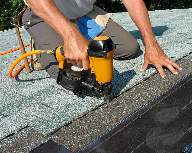 Best Residential Roofing Contractor  in Yreka, CA